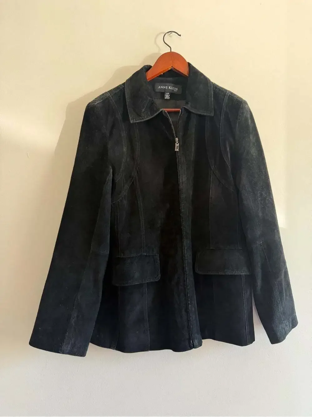 90s Minimalist / Quiet Luxury Anne Klein Black Suede Leather Jacket L